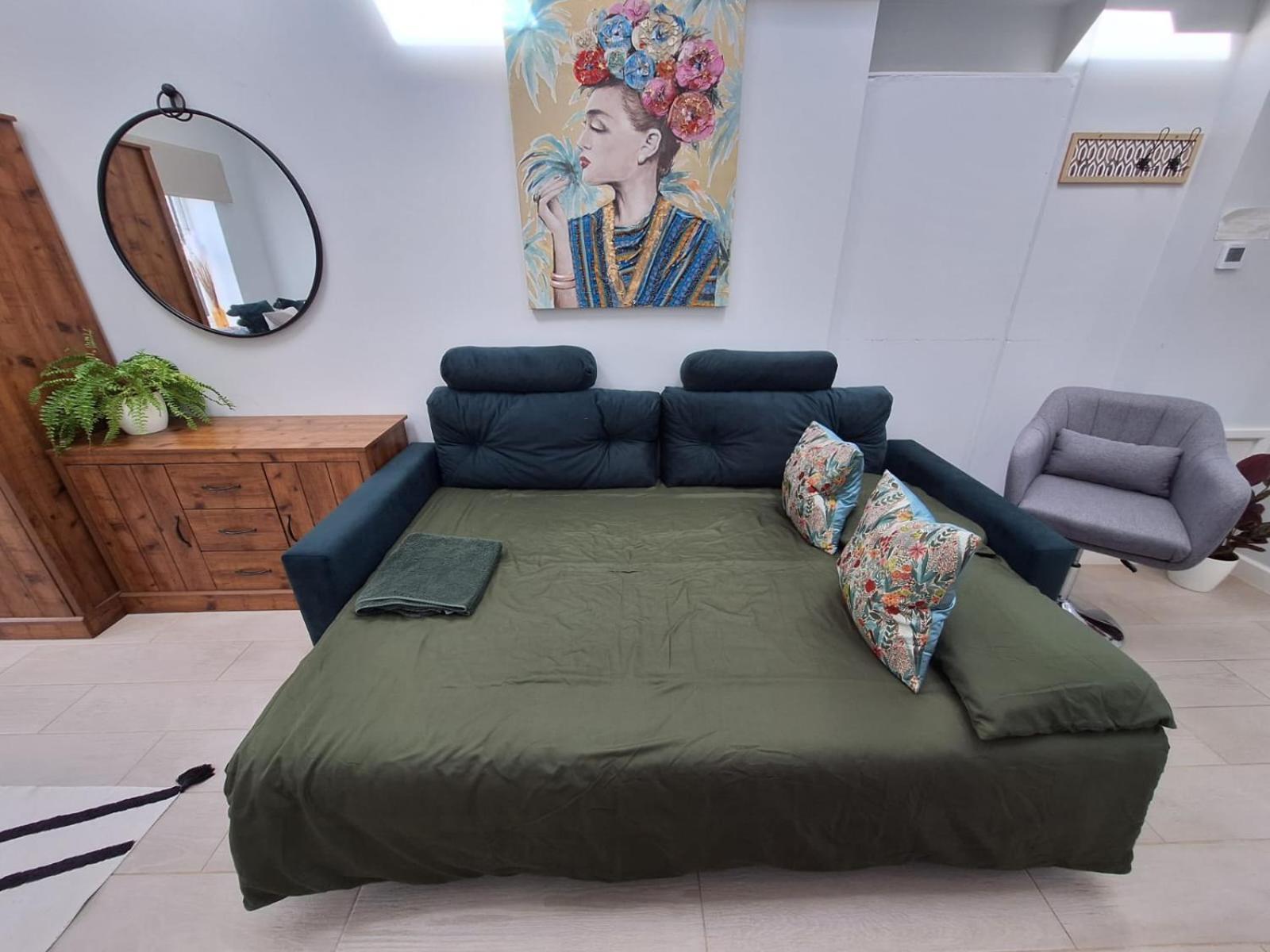 New, Stylish Studio Flat With Private Patio And Free On-Street Parking Check Out At 11Am Борнмут Экстерьер фото